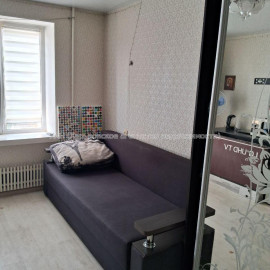 Продам квартиру, Гвардейцев Широнинцев ул. , 1 кім., 20 м², косметический ремонт