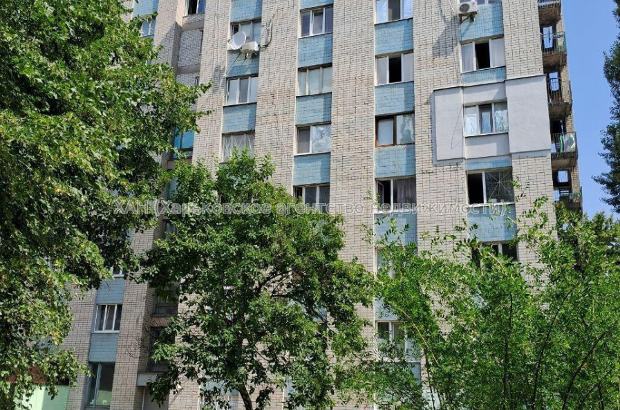 Продам квартиру, Гвардейцев Широнинцев ул. , 1  ком., 20 м², косметический ремонт 