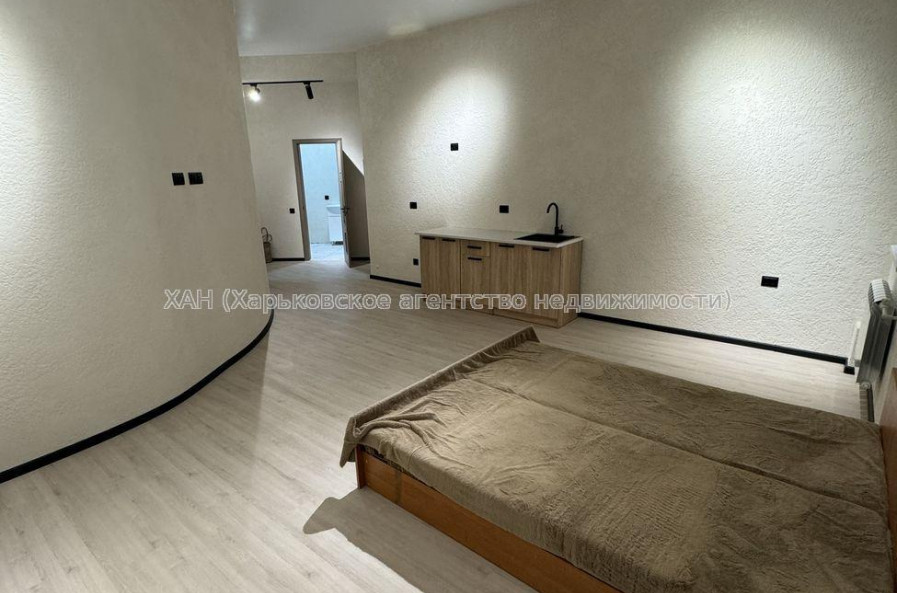 Продам квартиру, Профсоюзный бульв. , 1 кім., 34 м², капитальный ремонт 