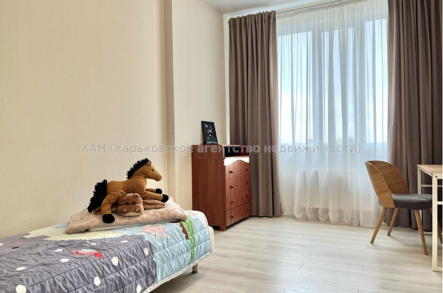 Продам квартиру, Архитекторов ул. , 2 кім., 75 м², евроремонт 