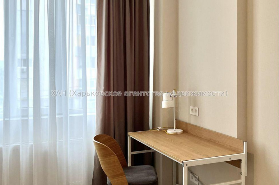 Продам квартиру, Архитекторов ул. , 2 кім., 75 м², евроремонт 