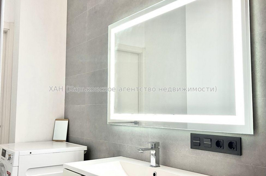 Продам квартиру, Архитекторов ул. , 2 кім., 75 м², евроремонт 