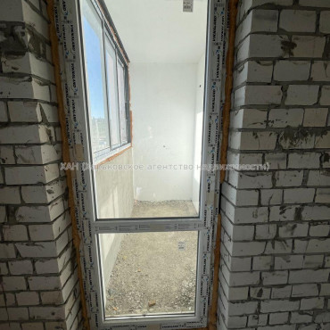 Продам квартиру, Шевченко ул. , 1  ком., 40.50 м², без внутренних работ 