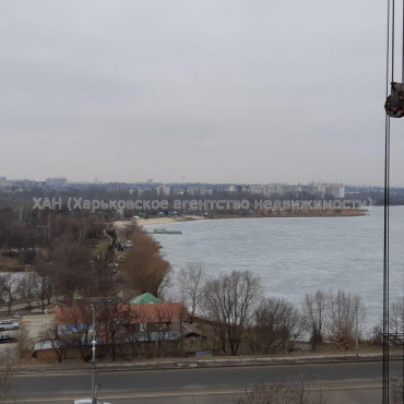 Продам квартиру, Непокоренных ул. , 1  ком., 55.50 м², без внутренних работ 