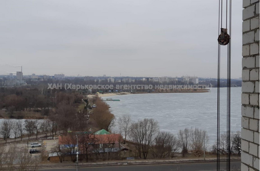 Продам квартиру, Непокоренных ул. , 1  ком., 55.50 м², без внутренних работ 