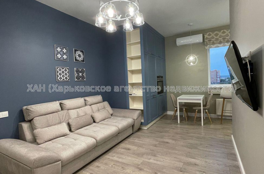 Продам квартиру, Дмитрия Антоненко ул. , 2 кім., 51 м², авторский дизайн 