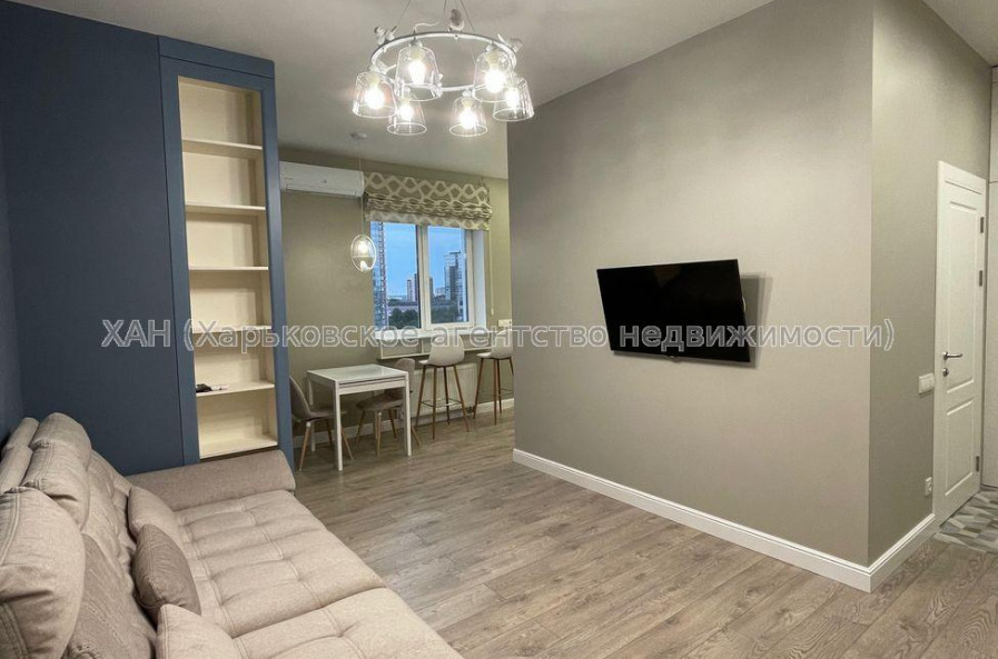 Продам квартиру, Дмитрия Антоненко ул. , 2 кім., 51 м², авторский дизайн 