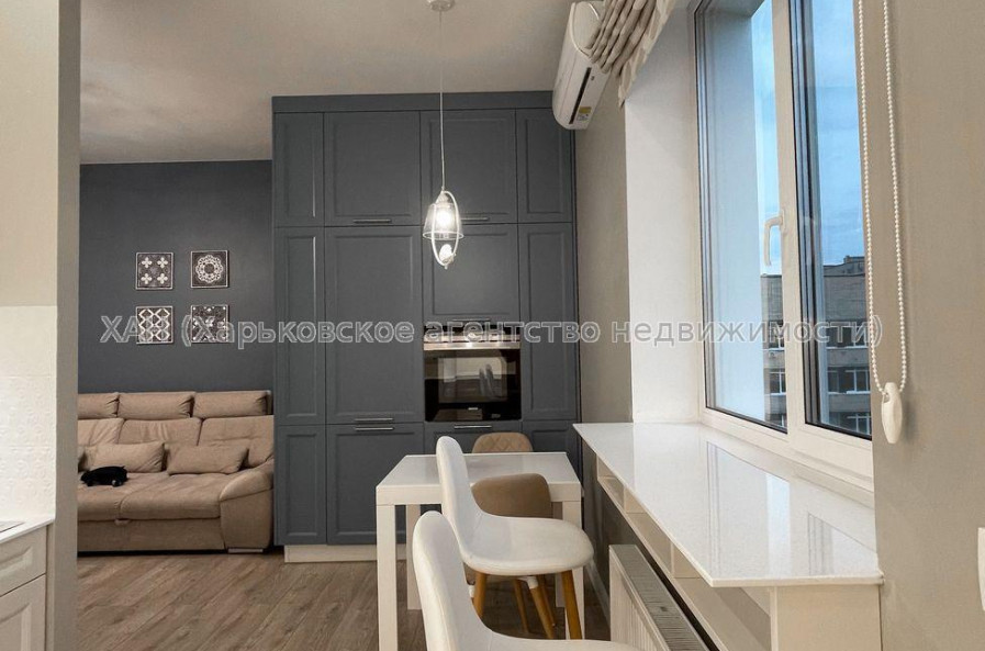 Продам квартиру, Дмитрия Антоненко ул. , 2 кім., 51 м², авторский дизайн 