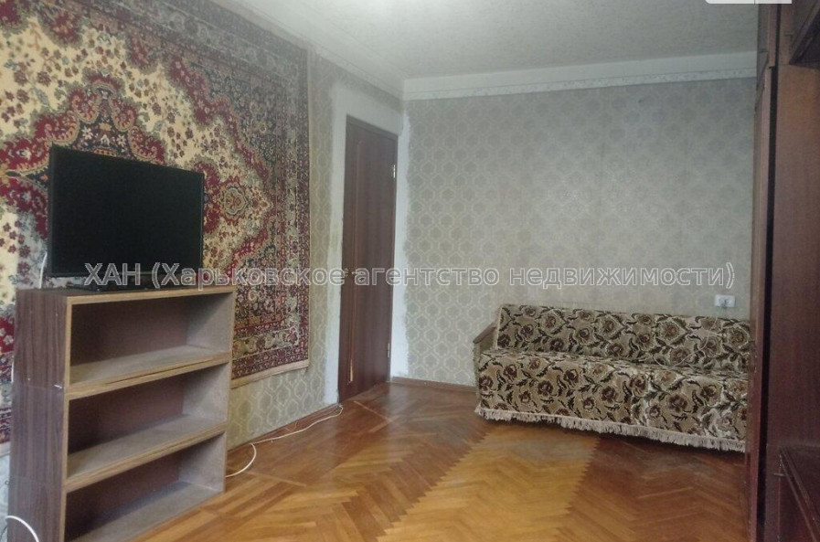 Продам квартиру, Гвардейцев Широнинцев ул. , 3 кім., 63 м², косметический ремонт 