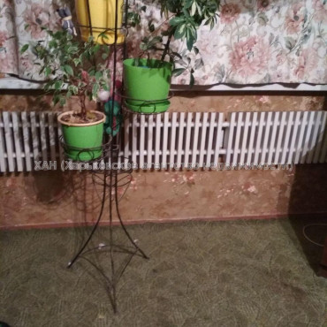 Продам квартиру, Славы просп. , 4 кім., 69 м², косметический ремонт 