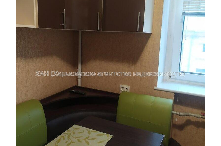 Продам квартиру, Григория Сковороды ул. , 2 кім., 44 м², капитальный ремонт 