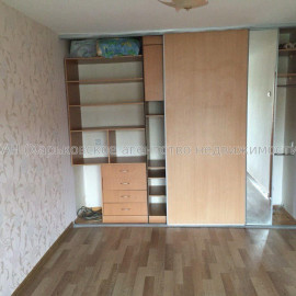 Продам квартиру, Науки просп. , 1 кім., 28.70 м², косметический ремонт