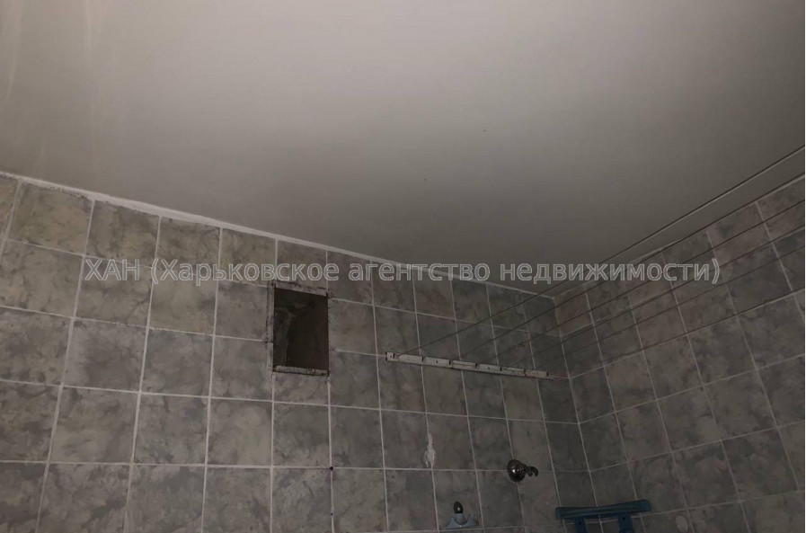 Продам квартиру, Науки просп. , 1 кім., 28.70 м², косметический ремонт 