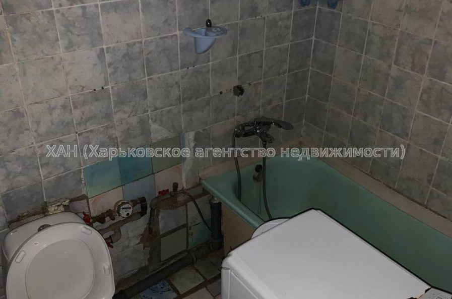 Продам квартиру, Науки просп. , 1 кім., 28.70 м², косметический ремонт 