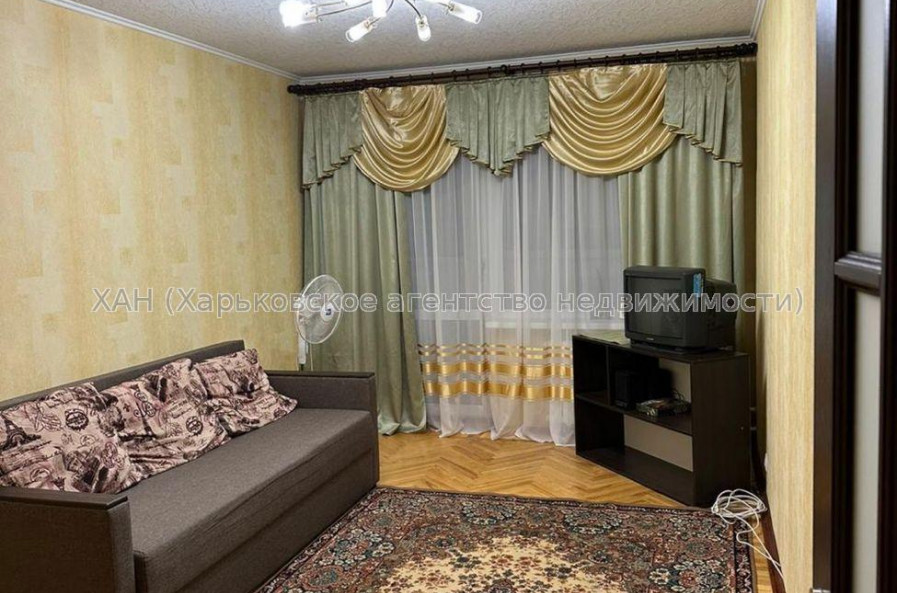 Продам квартиру, Деревянко Алексея ул. , 3  ком., 65.20 м², капитальный ремонт 