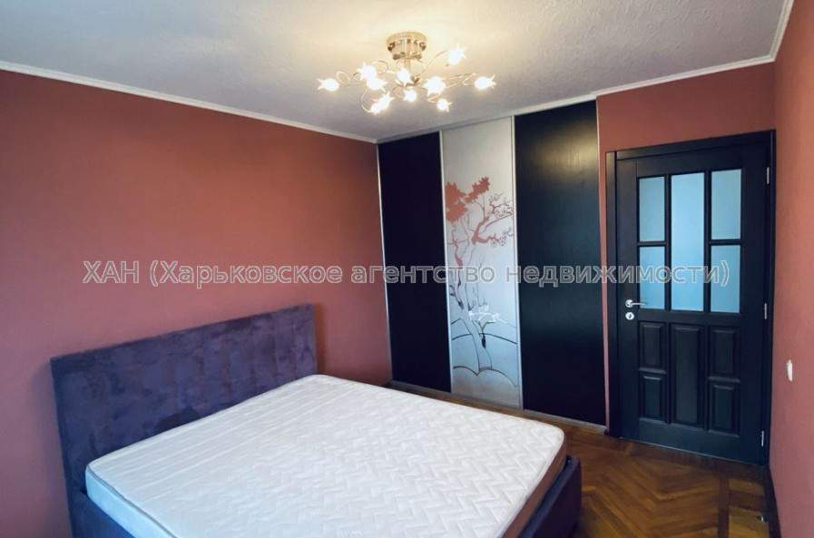 Продам квартиру, Деревянко Алексея ул. , 3  ком., 65.20 м², капитальный ремонт 