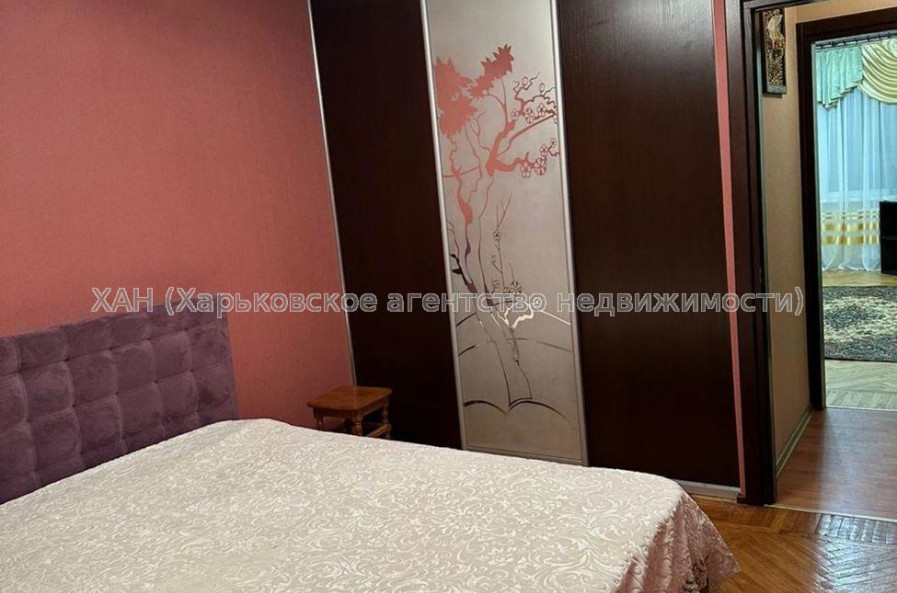 Продам квартиру, Деревянко Алексея ул. , 3  ком., 65.20 м², капитальный ремонт 