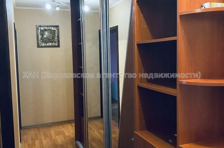 Продам квартиру, Деревянко Алексея ул. , 3  ком., 65.20 м², капитальный ремонт 