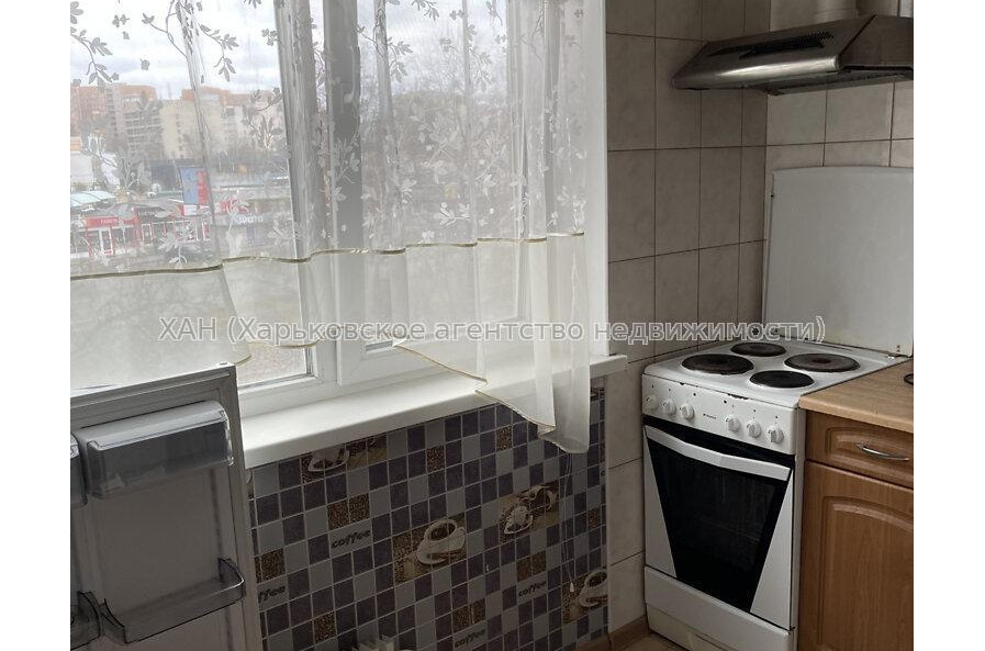 Продам квартиру, Ахсарова Энвера ул. , 1  ком., 32 м², косметический ремонт 