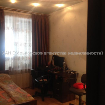 Продам квартиру, Василия Вышиваного ул. , 2 кім., 70 м², евроремонт 