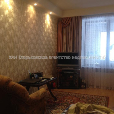 Продам квартиру, Василия Вышиваного ул. , 2 кім., 70 м², евроремонт 