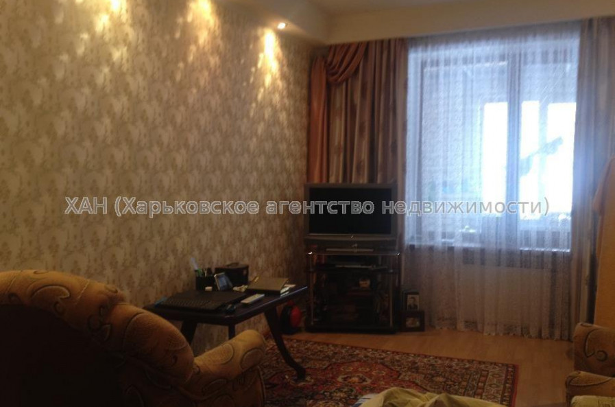 Продам квартиру, Багратиона ул. , 2  ком., 70 м², евроремонт 