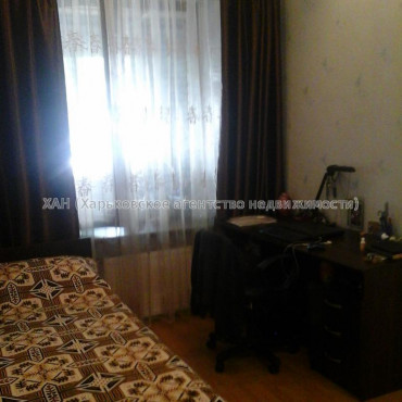 Продам квартиру, Василия Вышиваного ул. , 2 кім., 70 м², евроремонт 