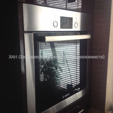 Продам квартиру, Василия Вышиваного ул. , 2 кім., 70 м², евроремонт 