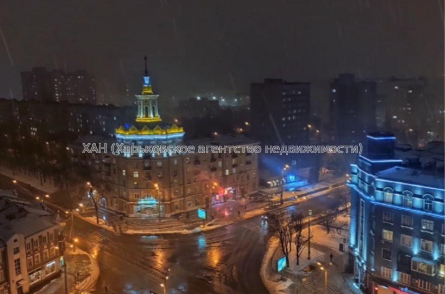 Продам квартиру, Молочная ул. , 2 кім., 72 м², авторский дизайн 