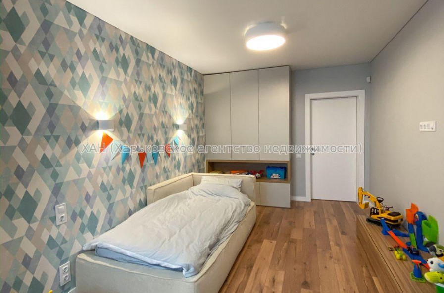 Продам квартиру, Георгия Тарасенко ул. , 2 кім., 72 м², авторский дизайн 
