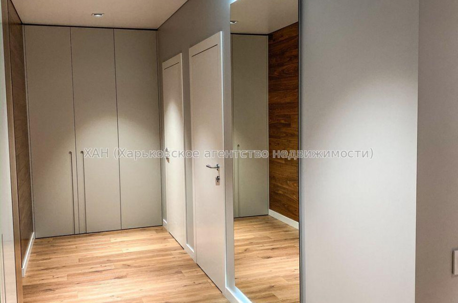 Продам квартиру, Георгия Тарасенко ул. , 2 кім., 72 м², авторский дизайн 