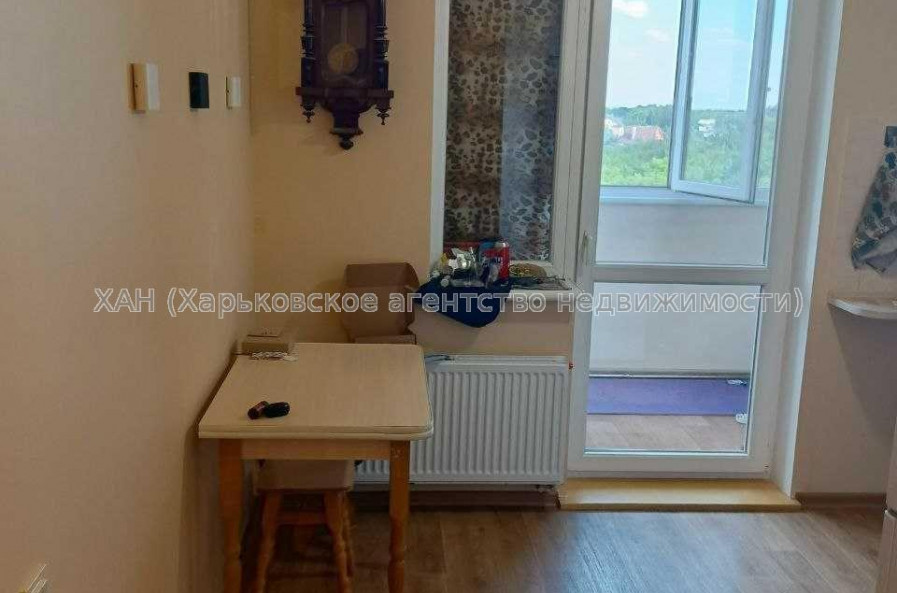 Продам квартиру, Ньютона ул. , 2 кім., 57 м², капитальный ремонт 