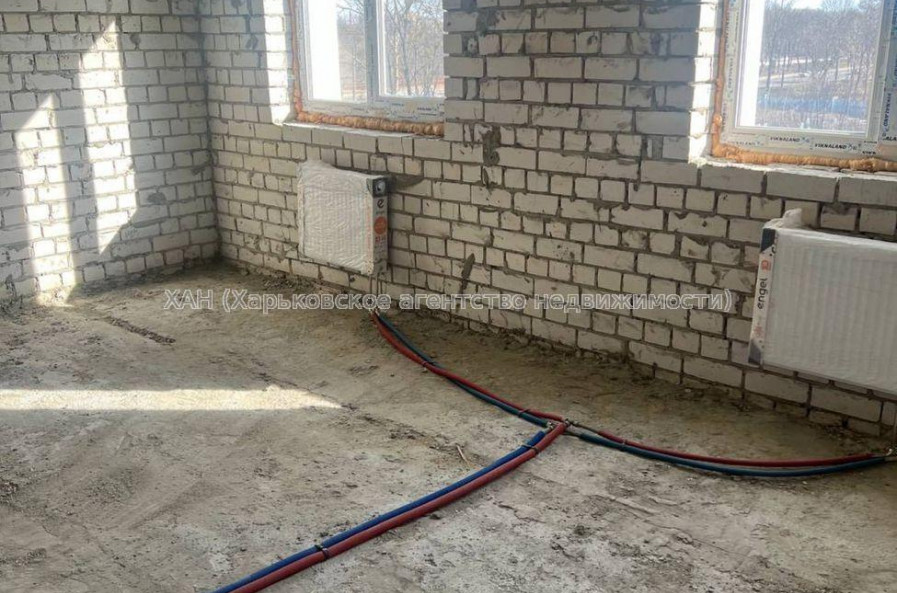 Продам квартиру, Героев Харькова просп. , 3  ком., 82 м², без внутренних работ 