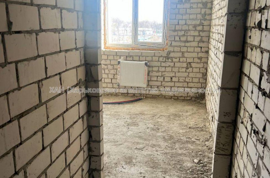 Продам квартиру, Героев Харькова просп. , 3 кім., 82 м², без внутренних работ 