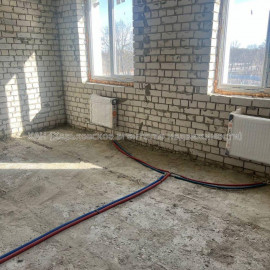 Продам квартиру, Героев Харькова просп. , 3 кім., 82 м², без внутренних работ