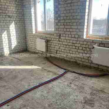 Продам квартиру, Героев Харькова просп. , 3  ком., 82 м², без внутренних работ 