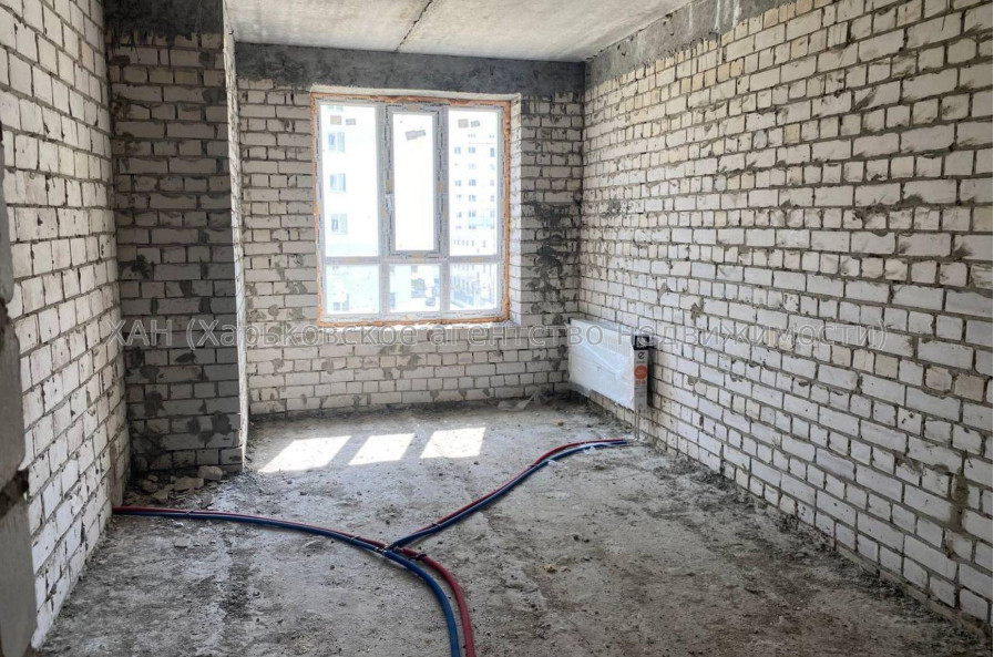 Продам квартиру, Мира ул. , 1  ком., 43 м², без внутренних работ 