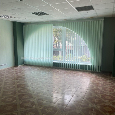 Сдам нежилую недвижимость, офис в офисном центре , 42.40 м², капитальный ремонт 