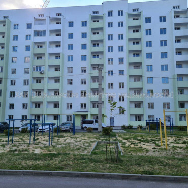Продам квартиру, Мира ул. , 2  ком., 57 м², без внутренних работ 