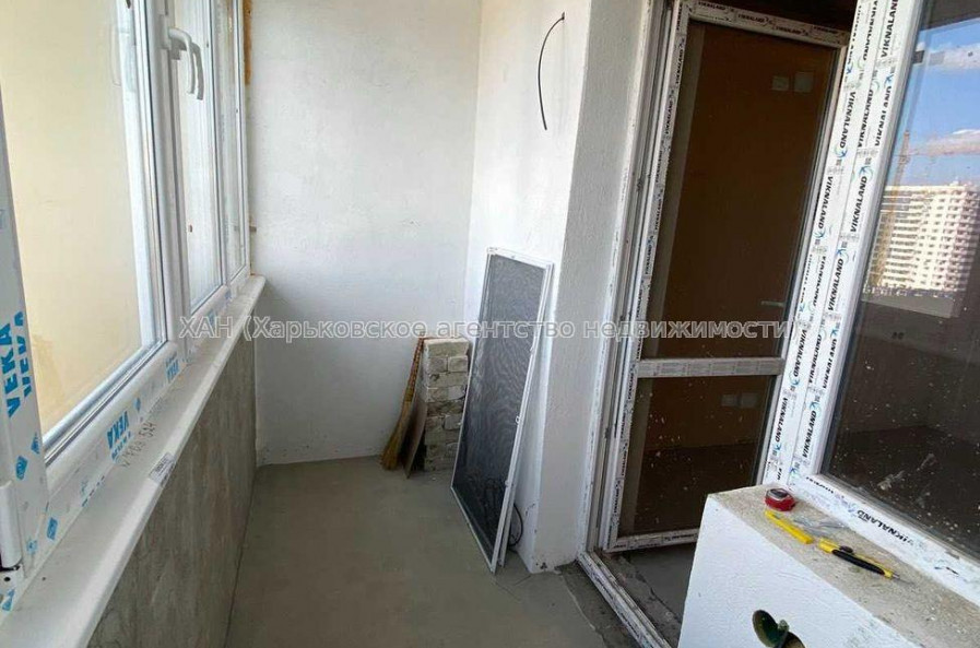 Продам квартиру, Льва Ландау просп. , 3 кім., 73 м², без отделочных работ 