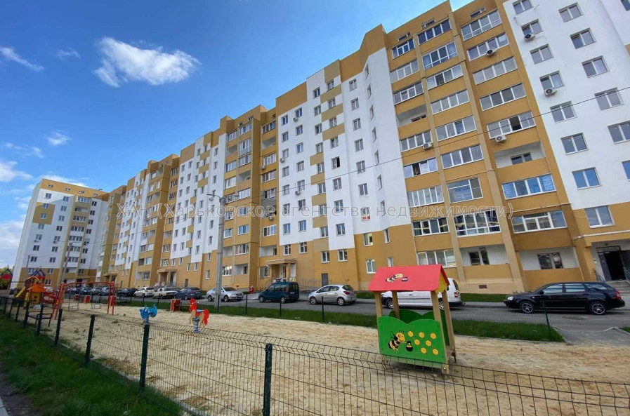 Продам квартиру, Льва Ландау просп. , 3 кім., 73 м², без отделочных работ 
