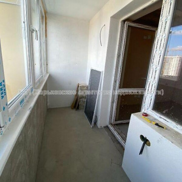 Продам квартиру, Льва Ландау просп. , 3 кім., 73 м², без отделочных работ 