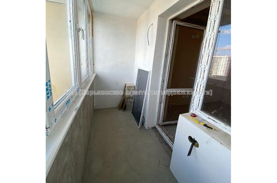 Продам квартиру, Льва Ландау просп. , 3 кім., 73 м², без отделочных работ 
