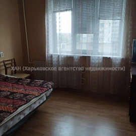 Продам квартиру, Гвардейцев Широнинцев ул. , 3  ком., 70 м², косметический ремонт