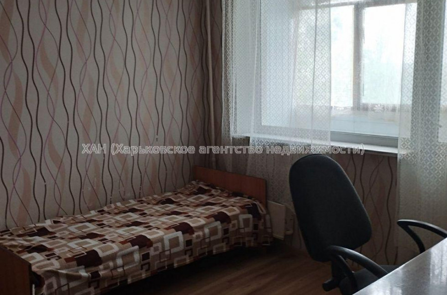 Продам квартиру, Гвардейцев Широнинцев ул. , 3  ком., 70 м², косметический ремонт 