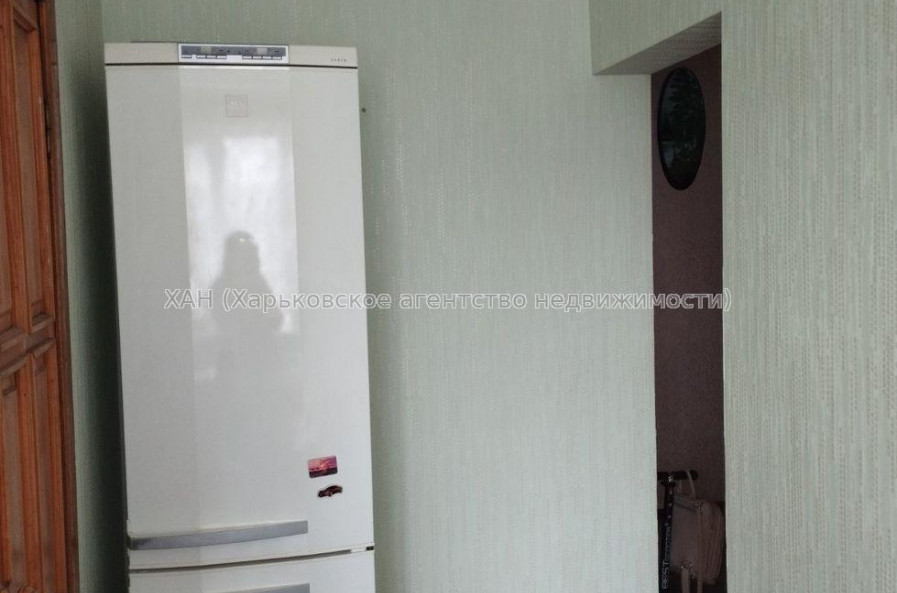 Продам квартиру, Гвардейцев Широнинцев ул. , 3  ком., 70 м², косметический ремонт 