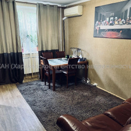 Продам квартиру, Самолетная ул. , 3  ком., 70 м², евроремонт