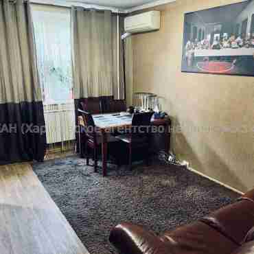 Продам квартиру, Самолетная ул. , 3  ком., 70 м², евроремонт 