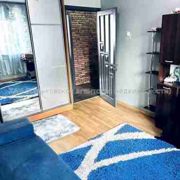 Продам квартиру, Самолетная ул. , 3  ком., 70 м², евроремонт 