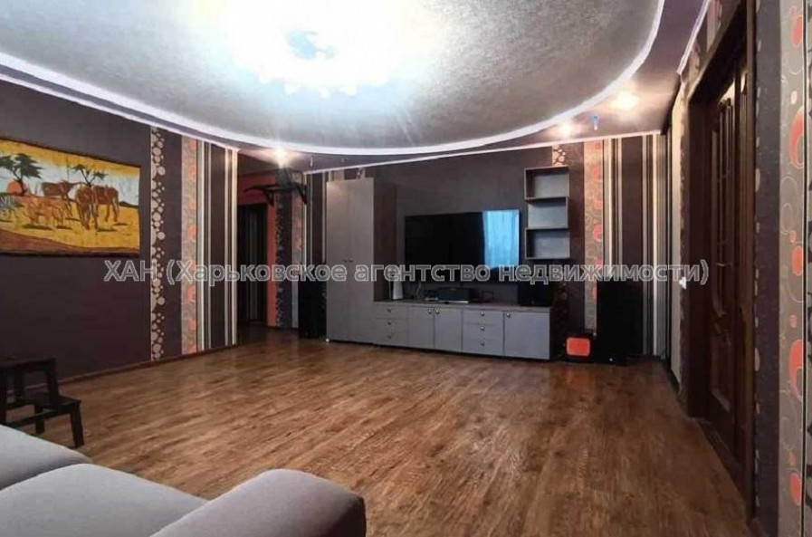 Продам квартиру, Курчатова просп. , 3 кім., 66 м², евроремонт 